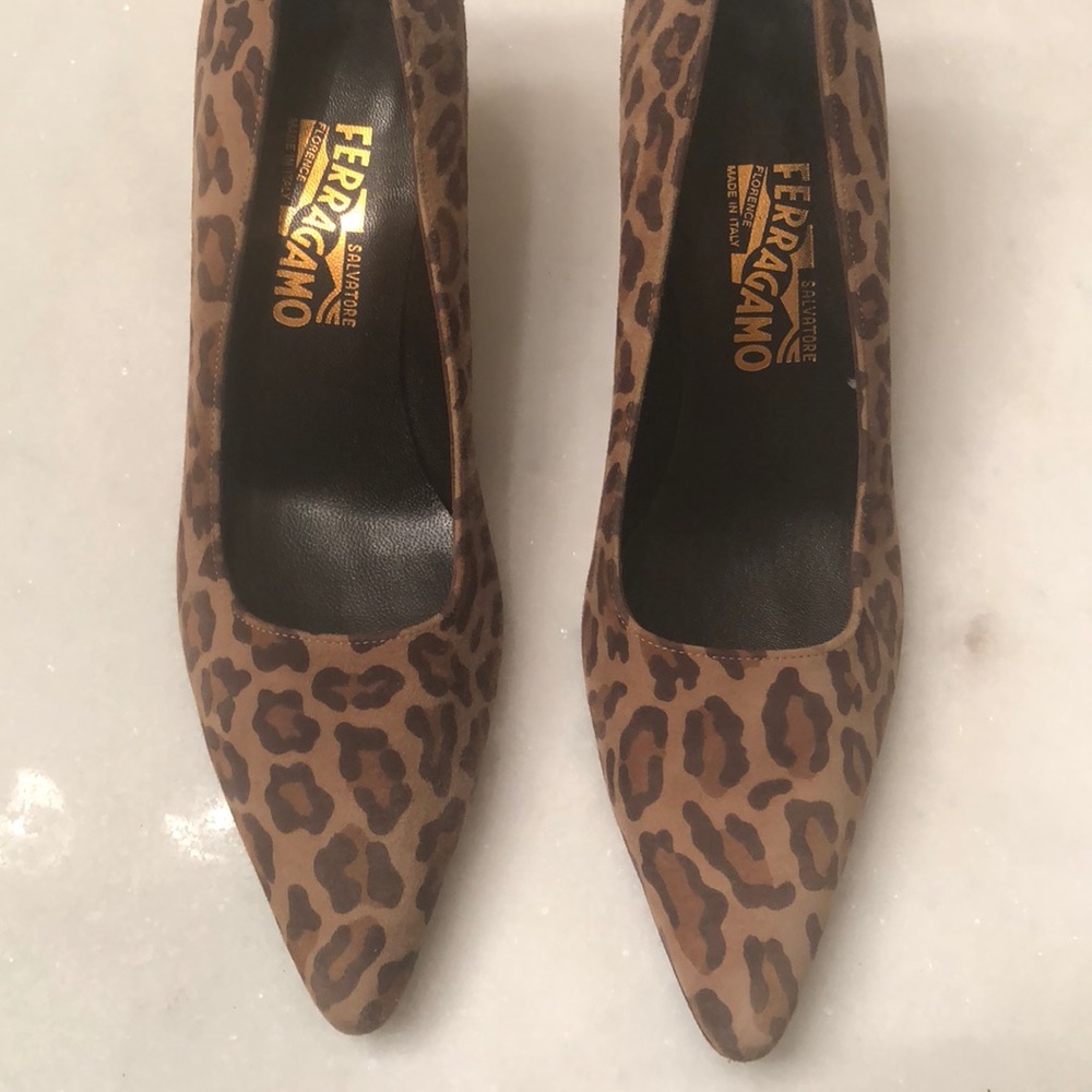 Salvatore Ferragamo pumps, terrific condition
